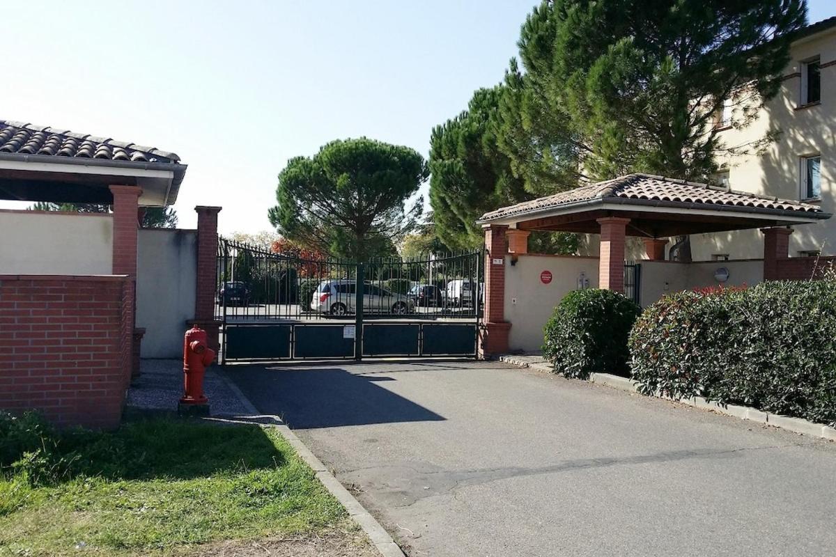 Le Sporting Land - Avec Entree Autonome, Parking Prive & Sa Piscine ! - Appartement Gaillac Buitenkant foto