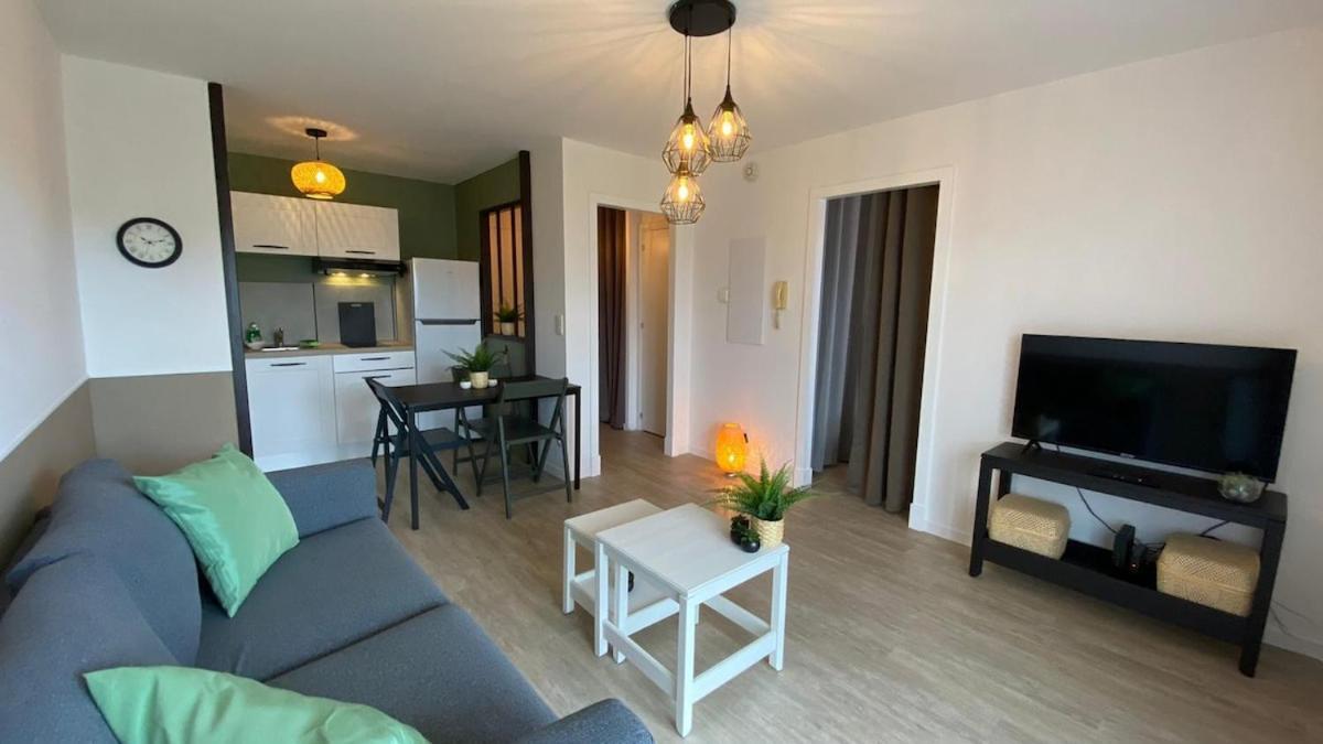 Le Sporting Land - Avec Entree Autonome, Parking Prive & Sa Piscine ! - Appartement Gaillac Buitenkant foto